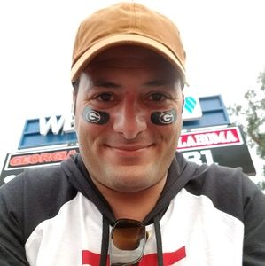 Meet your Posher, Adam